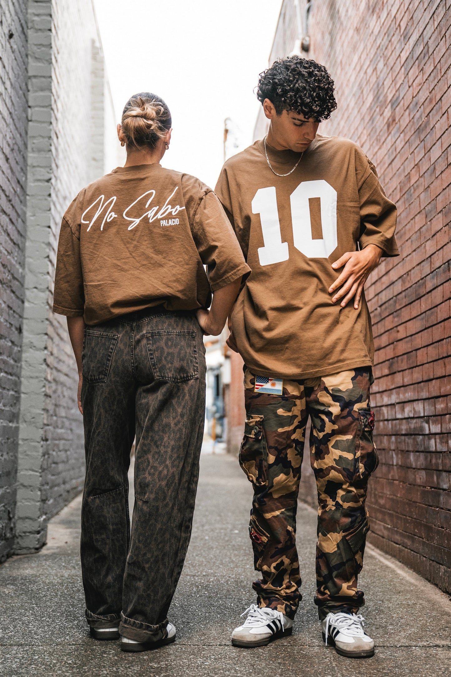 No Sabo - Oversized Latte T-Shirt